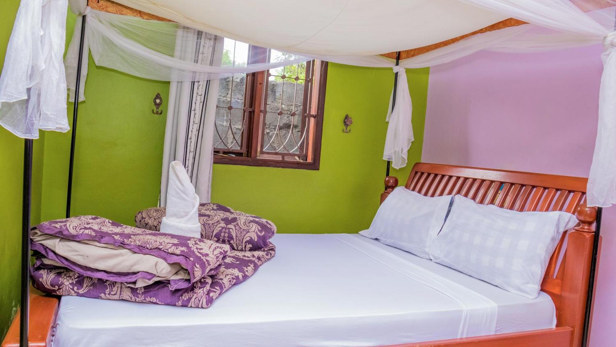 Mango Lodge Boma la Ngombe Eksteriør bilde